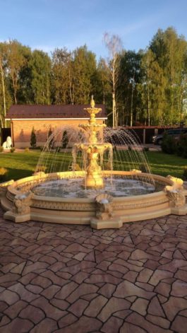 Леоновский фонтан L Леоновский фонтан L