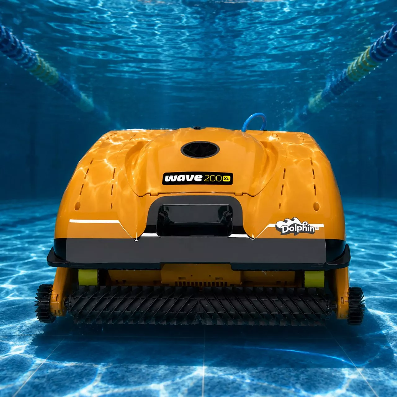 Робот-пылесос для бассейна DOLPHIN WAVE 200 XL: бассейн до 50 метров; любое покрытие; очистка дна, стен и ватерлинии Робот-пылесос для бассейна DOLPHIN WAVE 200 XL: бассейн до 50 метров; любое покрытие; очистка дна, стен и ватерлинии